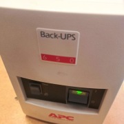 Zasilacz APC BACK-UPS 650