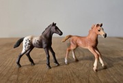 Schleich zestaw 2 figurek źrebaków modele wycofane
