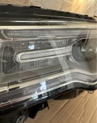 68289239AG Lampa przednia Jeep Grand Cherokee Wk2