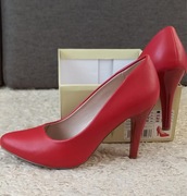 Szpilki czółenka rozmiar 37 czerwone