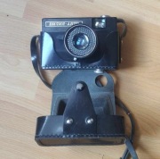 Stary aparat fotograficzny Vilia Auto z oryginalnym futerałem