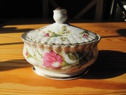 Porcelana Chodzież cukiernica owalna z serii IWONA ZŁOTA RÓŻA lata 80-te