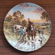 WEDGWOOD Talerz ozdobny porcelanowy w pudełku Certyfikat wieś koń 