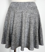 36 S Pixie+Diamond Rozkloszowana spódniczka szary melanż