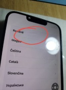 Ekran do iphone 13 z widocznym wypukleniem