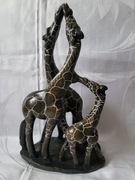 Rzeźba duza ŻYRAFA RODZINA kamień mydlany  .