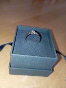 Pierścionek Zaręczynowy marki JUBITOM (Apart) złoto 585 diament r. 11/12/13