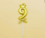 Świeczka cyferka 9 z koroną na tort urodzinowa