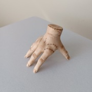 Wednesday na tort Addams