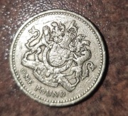 Moneta One Pound 1983 decus et tutamen
