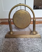 Masywny Gong Obiadowy 2kg – Mosiądz – Lata 20./30. XX w. – Sygnowany