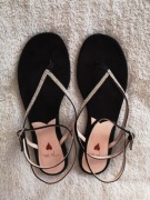 Czarne skórzane eleganckie zamszowe buty sandały japonki To Be 40 jak nowe