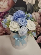 Flower box.  Ozdobne pudełko z kwiatami 