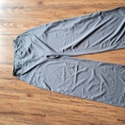 Nowe luźne szare spodnie sportowe roz L długość 104cm, szer w pasie 30cm