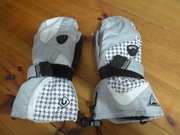 Nieużywane rękawice snowboardowe LEVEL r. 7 - S
