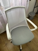 Fotel biurowy biały na kółkach stan bardzo dobry 