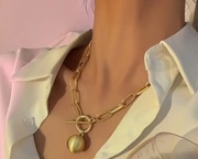 Kolia naszyjnik wisior ze stali i szczotkowaną zawieszką  zapięcie toggle