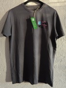 t-shirt z malowaną ręcznie grafiką 