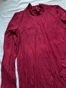 Sukienka na długi rękaw z półgolfem bordowa Vubu XS