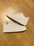 Rezerwacja to co na zdjęciu dla Juliana