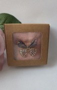 Magiczna Broszka Motyl – Luksusowy Prezent w Eleganckim Opakowaniu