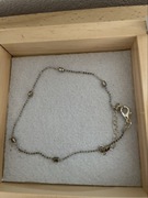 BRANSOLETKA SHEIN NA STOPĘ kolor srebra fasolki 31 cm