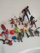 17 figurek wojowników 