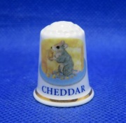 Naparstek Kolekcjonerski Porcelanowy England  - Myszka Ser Cheddar 