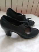 Półbuty buty czułenka  37 skóra naturalna Lasocki