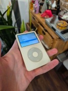 iPod Classic 5 gen 30 GB | stan dobry | w pełni sprawny | kabel w zestawie