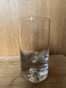 Szklanki z PRL  z grubym dnem z lat 80-tych, nieużywane, 2 sztuki.