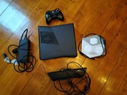 Konsola XBOX 360+1 pad, zestaw gier i figurek INFINTY w walizce