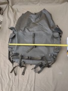 Szwajcarski plecak M90
