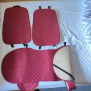 Uniwersalny zestaw na siedzenia tylne w aucie