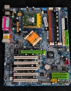 GIGABYTE GA-7N400 PRO2 NVIDIA nforce2 + Athlon XP 1700 DLT3C + 256 Mb DDR