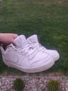 Nike court borought low 2