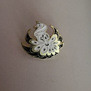 elegancki pin metalowy przypinka  PIES