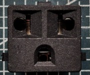 Gniazdo 230V na panel, do obudowy, uniwersalne USA PL