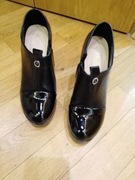 Czarne botki na obcasie