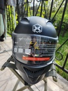 Czarny kask motocyklowy rozmiar L/Xl full face 