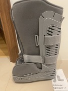 Orteza stopowo-goleniowa Qmed Air Walking Boot (Rozmiar L)
