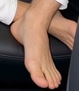 Zdjęcia męskich stóp - 5 sztuk