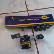 Tekno Scania z naczepą 1/50 uszkodzony 