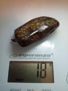 Duży wisior z naturalnego bałtyckiego bursztynu 18g.