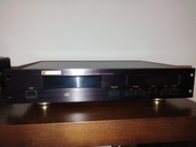 Parasound CD/P-1000 , odtwarzacz CD i transport .