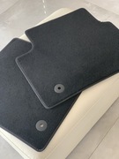 Oryginalny dywanik welurowy obszyty skórą INSIGNIA od 2014 tył lewy