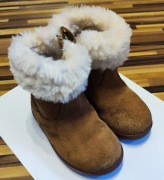 UGG Jorie II EU 22 (ok. 13 cm) Chestnut – ciepłe, zamek