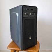 Komputer stacjonarny i5-7400 / 8GB RAM / 256GB SSD / Windows 10 Pro