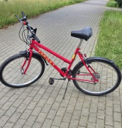Czerwony rower miejski Target jak nowy 