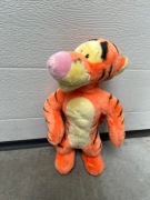 Maskotka pluszak Tygrysek Kubuś Puchatek | Disney